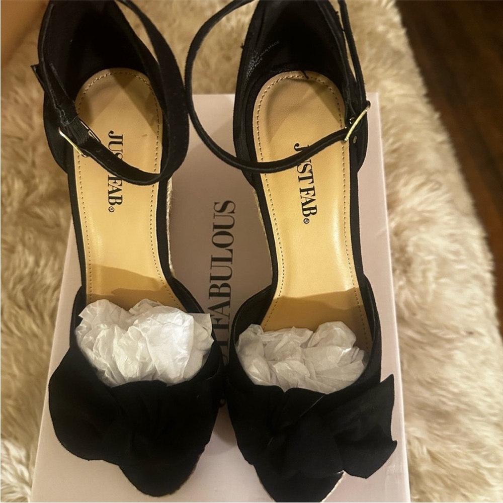 JustFab Black and Tan Wedge Sandals